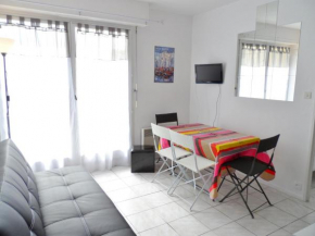 Appartement 2 pièces avec balcon ensoleillé près de l'hippodrome de Cabourg - FR-1-487-297
